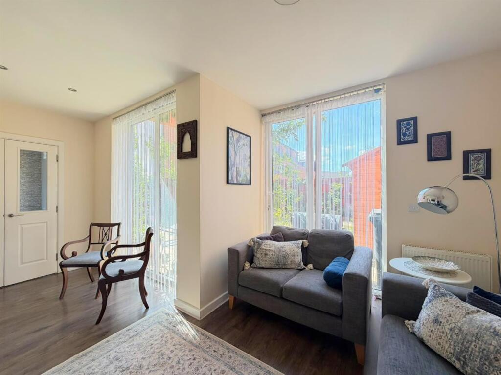 House in Leicester, Crown Hills - View 5