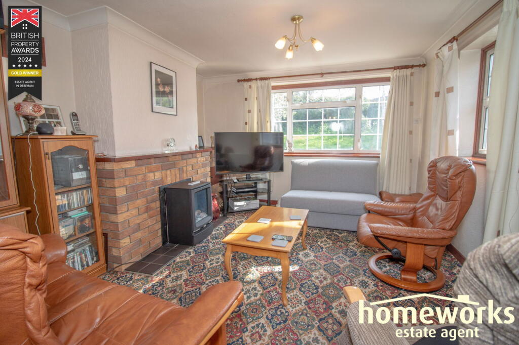 Swaffham Road, Dereham, NR19 2BA photo 4