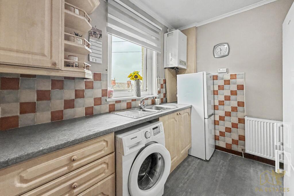 Apartment in Coatbridge, Rosehall, Whifflet - View 4