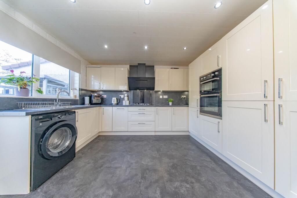 Norman Rise, Dedridge, Livingston, EH54 6NW - View 5