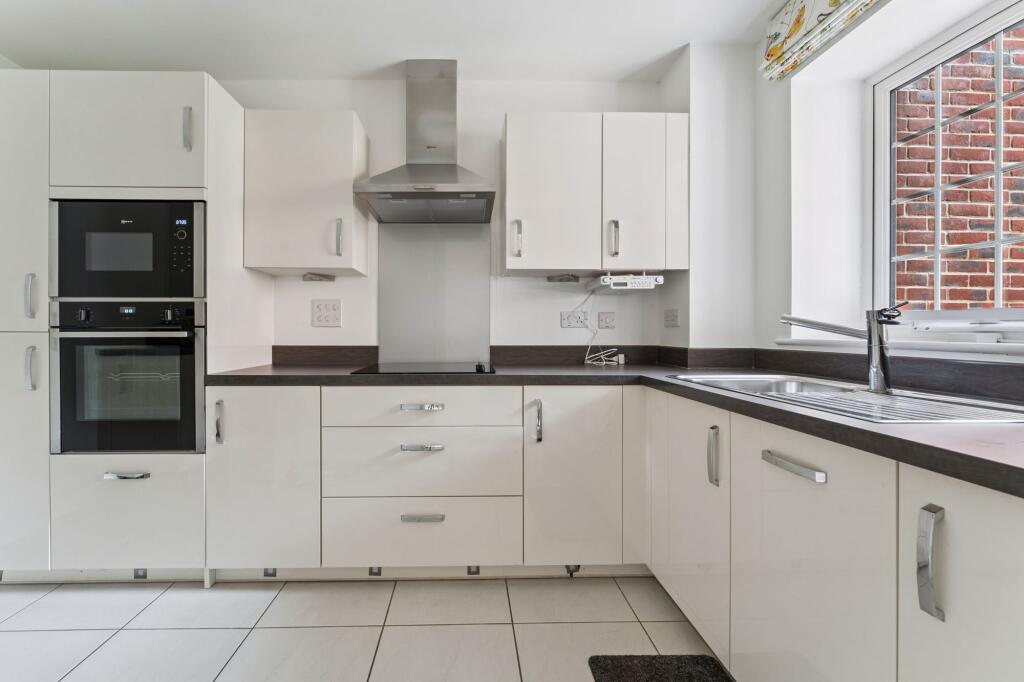 Marple Lane, Chalfont St. Peter, SL9 – pohled 2