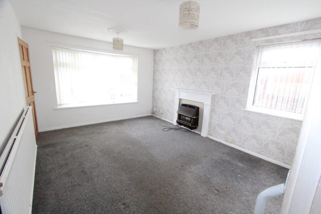 Oakfield, Wrexham photo 4