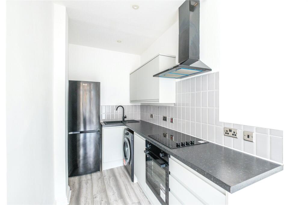 Wardlaw Drive, Rutherglen, Glasgow, G73 photo 3