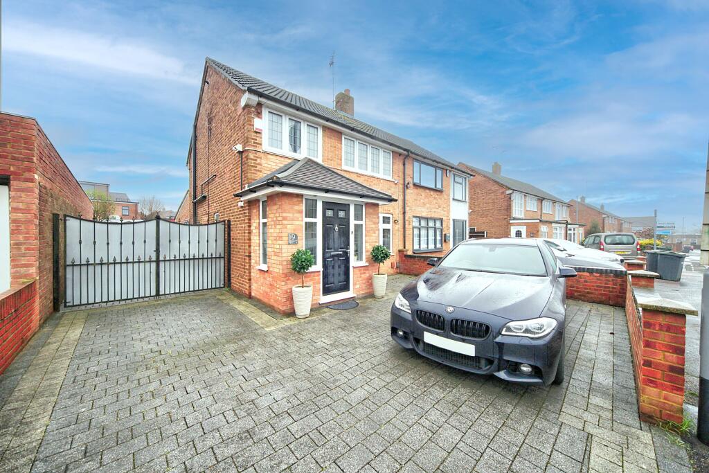 Main image of property: Summers Road, Luton
