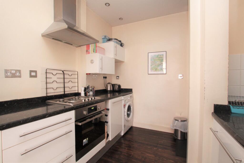 Apartment in Glasgow - View 3