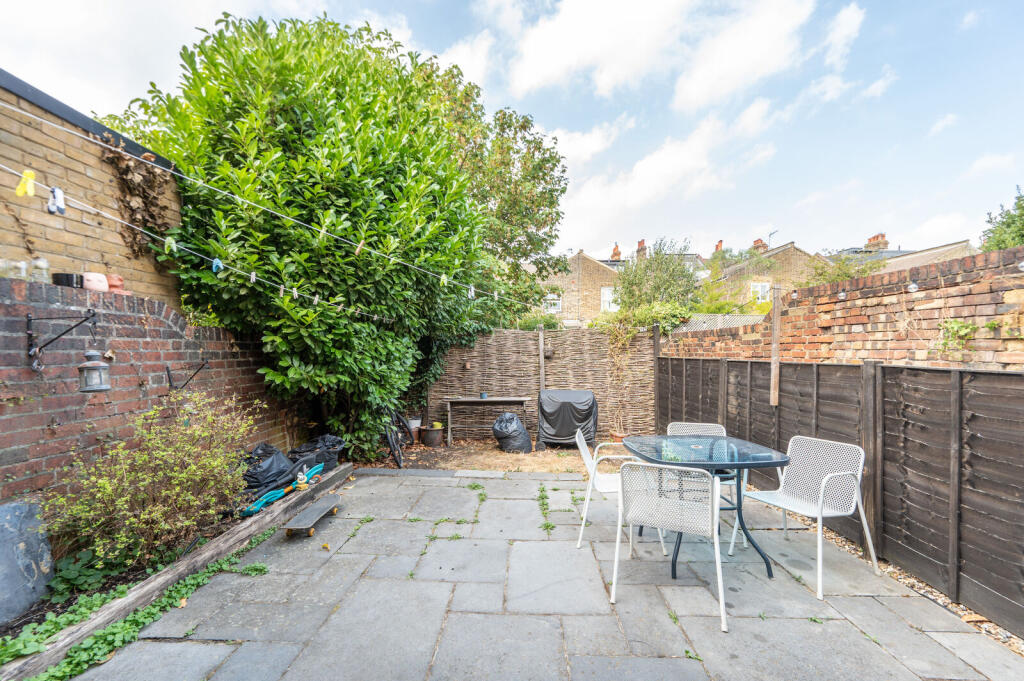 Apartment in London - View 4