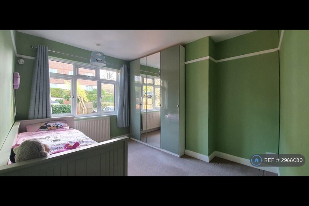 House in Luton - More