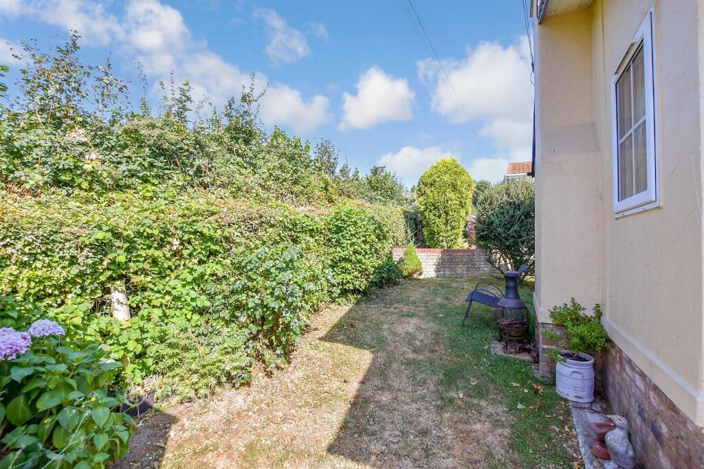 House in Maidstone, Harrietsham - View 5