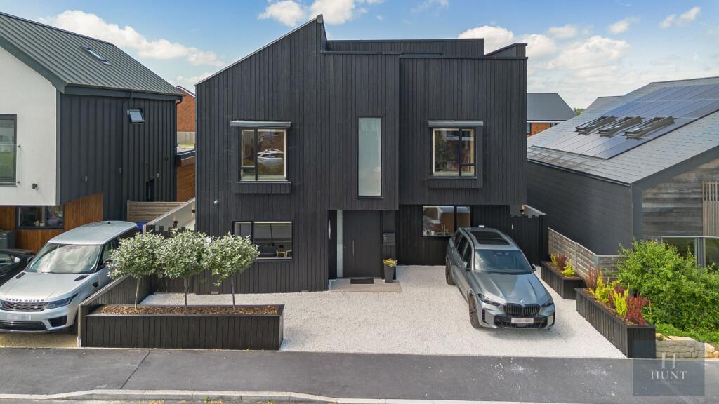 Main image of property: Read Place, Ambrosden, Bicester, Oxfordshire, OX25