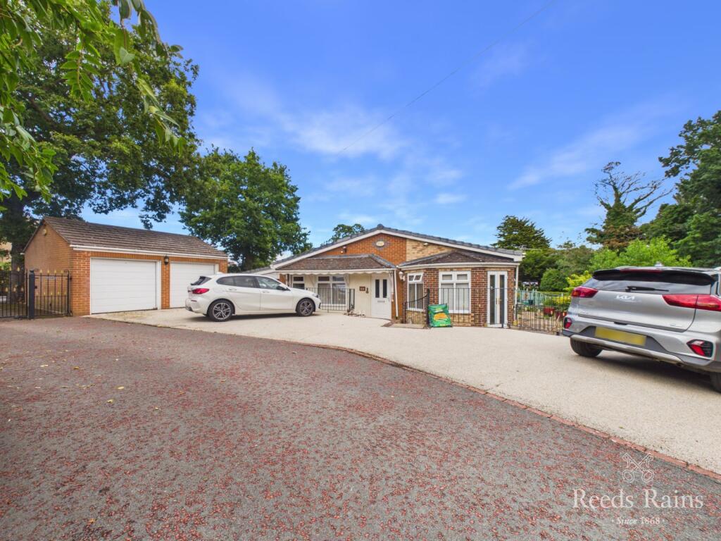 Main image of property: South View, Eaglescliffe, Stockton-on-Tees, Durham, TS16