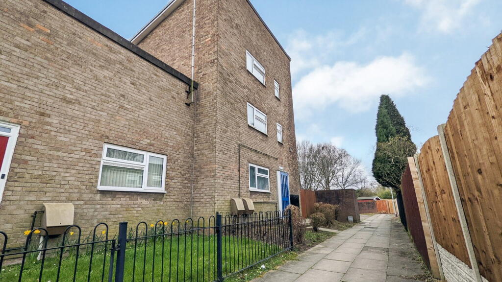 Main image of property: Ormskirk Road, Skelmersdale, WN8 9AA