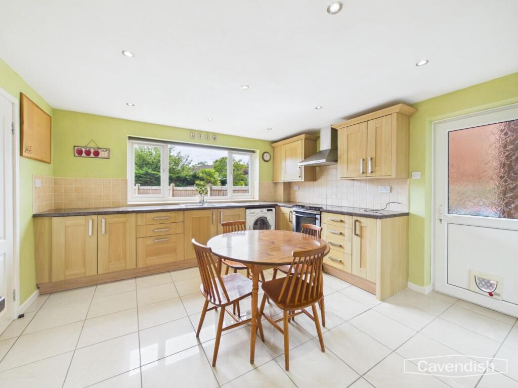 Darlington Crescent, Saughall, Chester - View 3