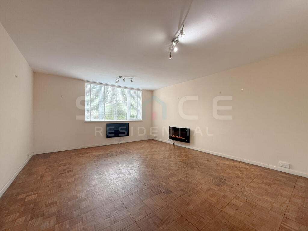 Main image of property: Two Bedroom Flat | Modern Fitted Kitchen | Freshly Painted Throughout | Borehamwood