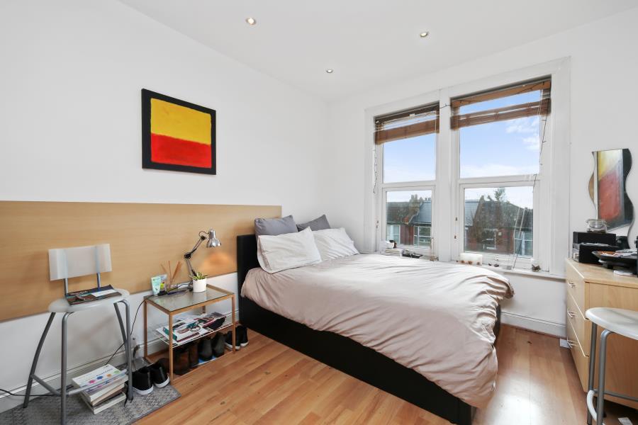 Main image of property: Ballards Lane, N3 