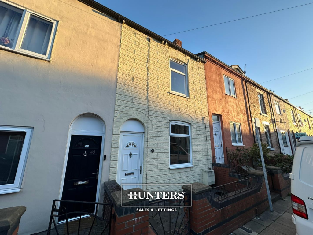 Main image of property: Lower Oxford Street, Castleford, West Yorkshire