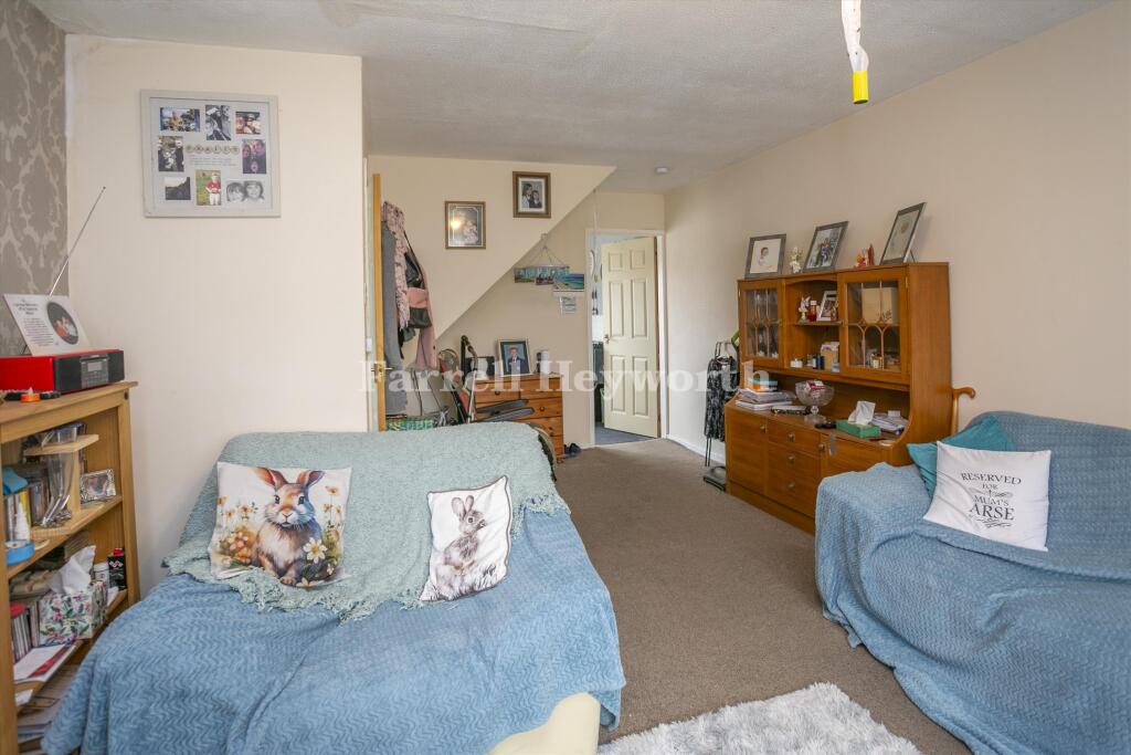 Rosedale Avenue, Heysham, Morecambe photo 3