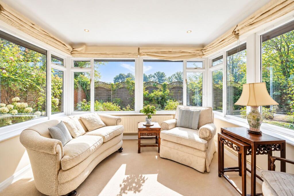 House in Kingston upon Thames - View 4