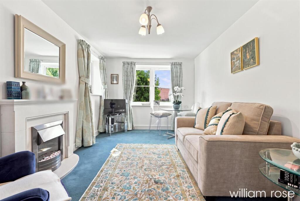 Apartment in London - View 2