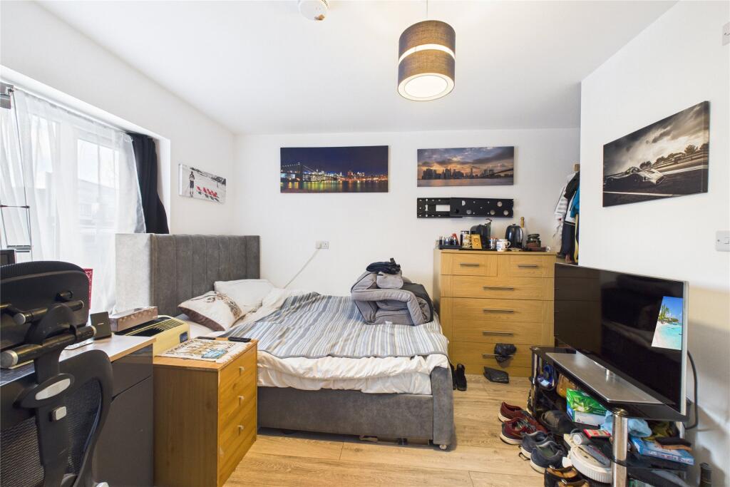 Salisbury Road, Reading, Berkshire, RG30 photo 3