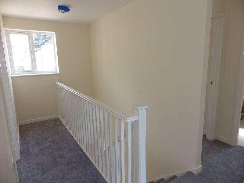 5 bedroom detached house for rent