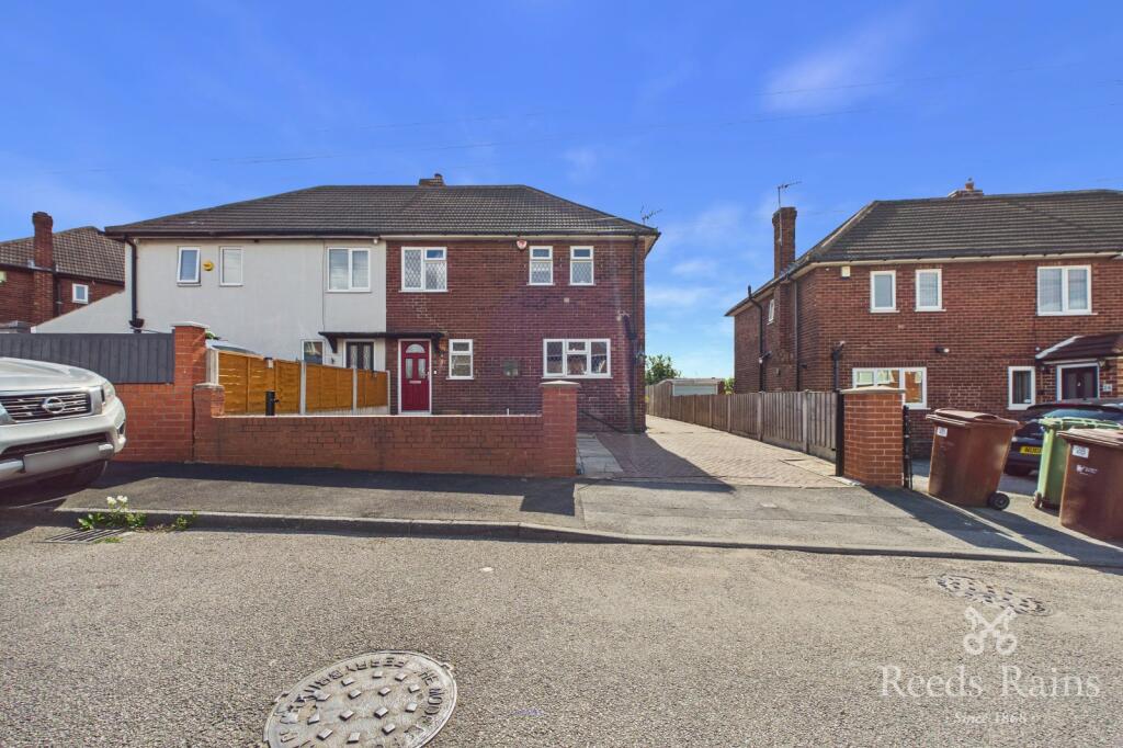 Main image of property: Queens Way, Pontefract, West Yorkshire, WF8