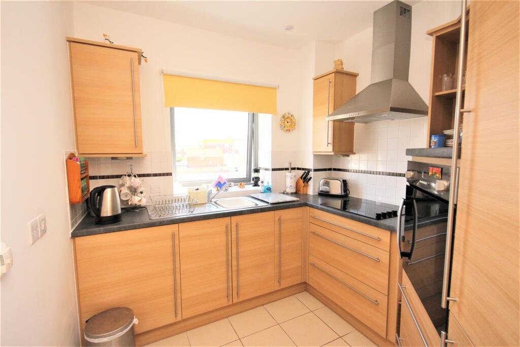 Eversley Court, Seaford photo 3