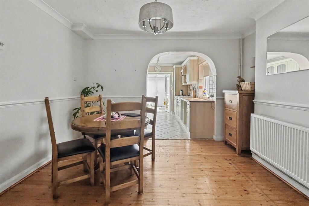 House in Southampton - View 5
