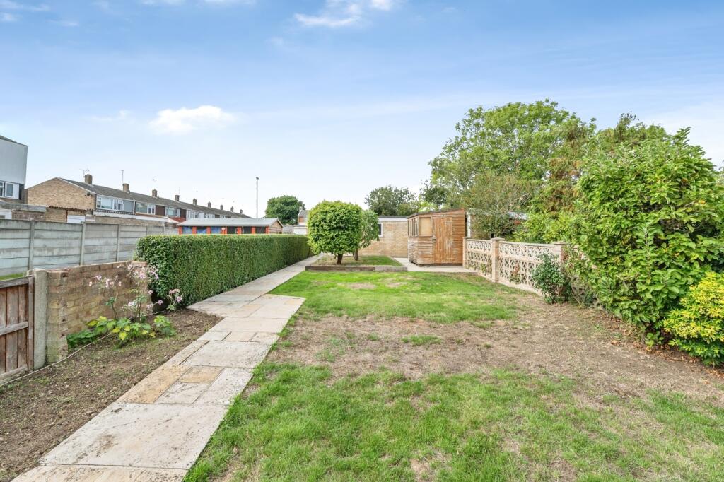 House in Basildon, Essex - View 3