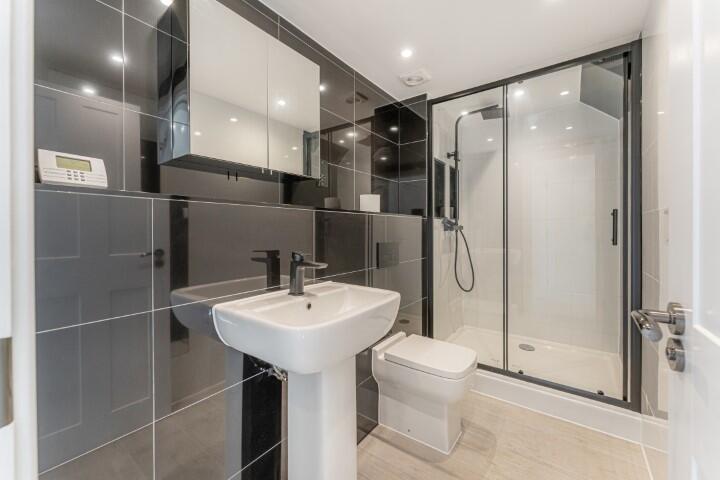 Park Street, Hatfield, AL9 - View 6