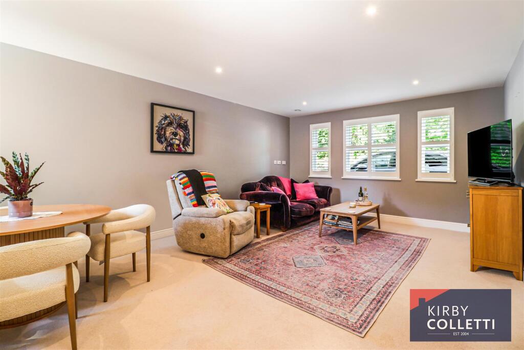 House in Broxbourne, High Leigh Garden Village - View 4