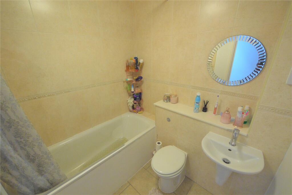 Apartment in Chelmsford - More
