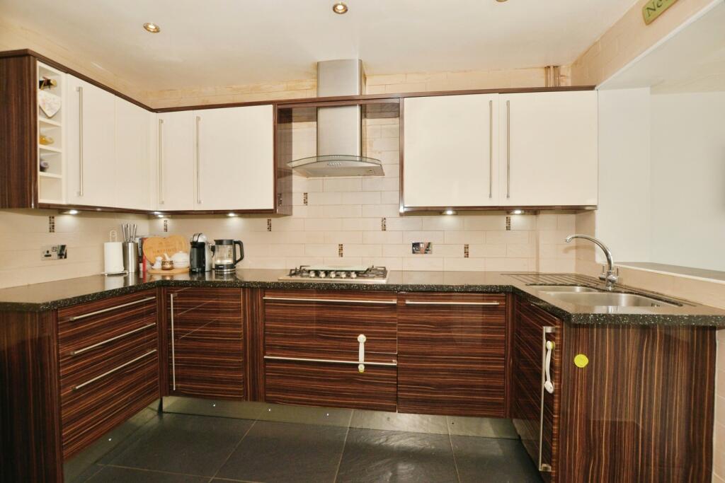House in Greatstone, Lade, Lydd - View 4