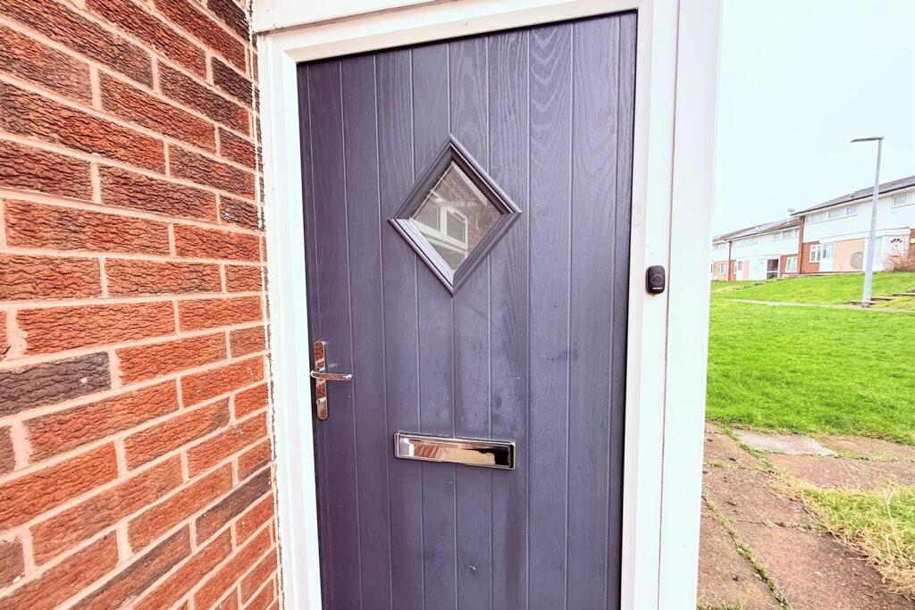 Thorn Road, Runcorn, WA7 5JG photo 3