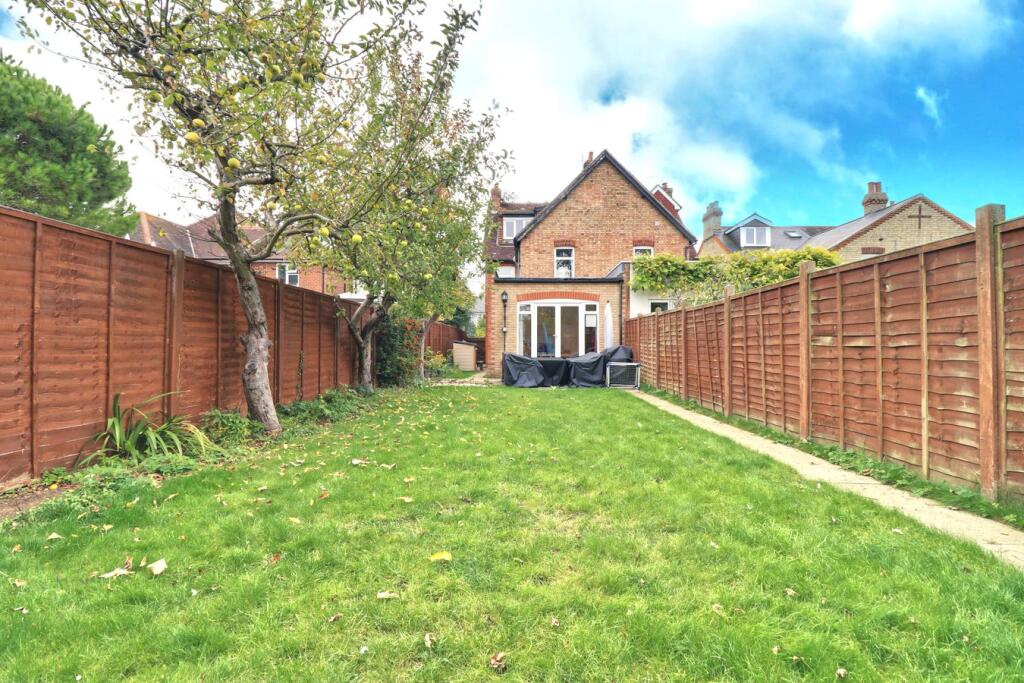 Sayesbury Road, Sawbridgeworth, CM21 photo 2