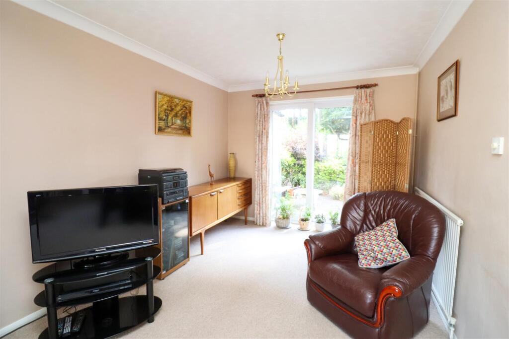 House in Hart, Church Crookham - View 5