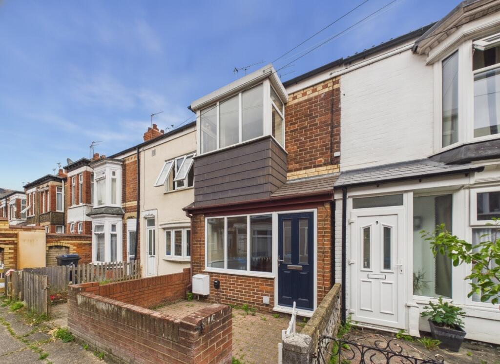 Main image of property: Clarendon Avenue, Manvers Street, Hull,  HU5 2HP
