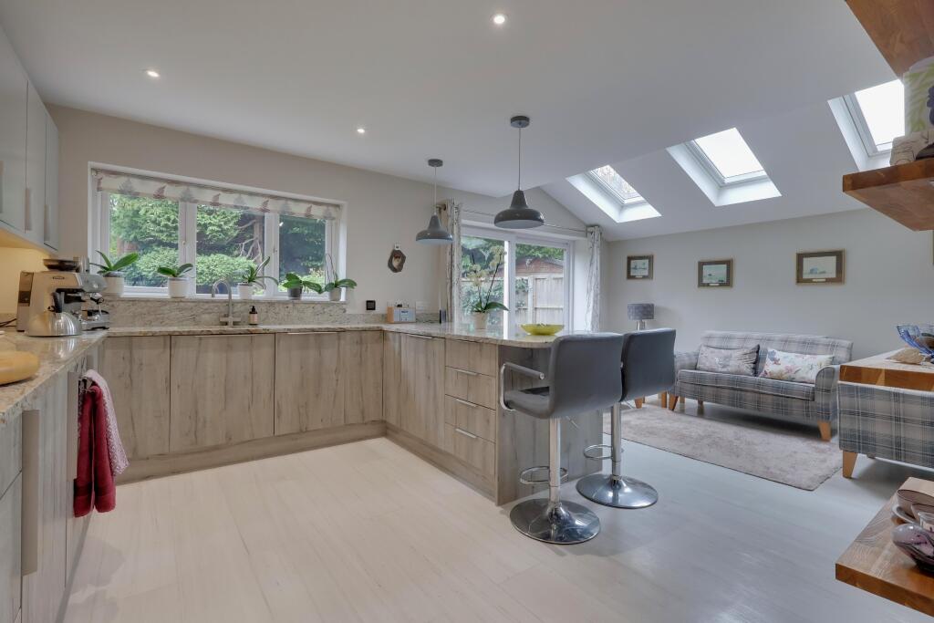 Southbrook Road, Langstone, Havant photo 3
