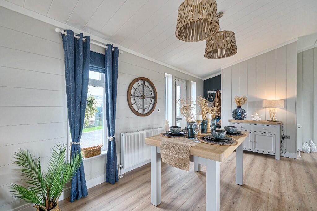 House in Southampton - View 5
