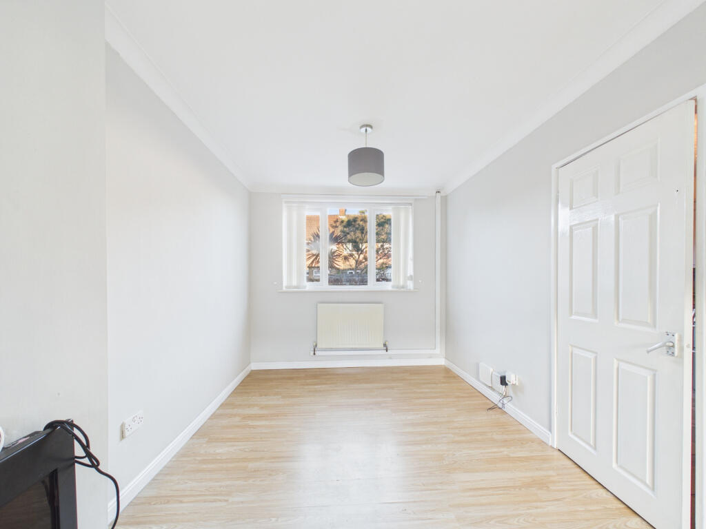 House in Hull, Bilton Grange - View 4