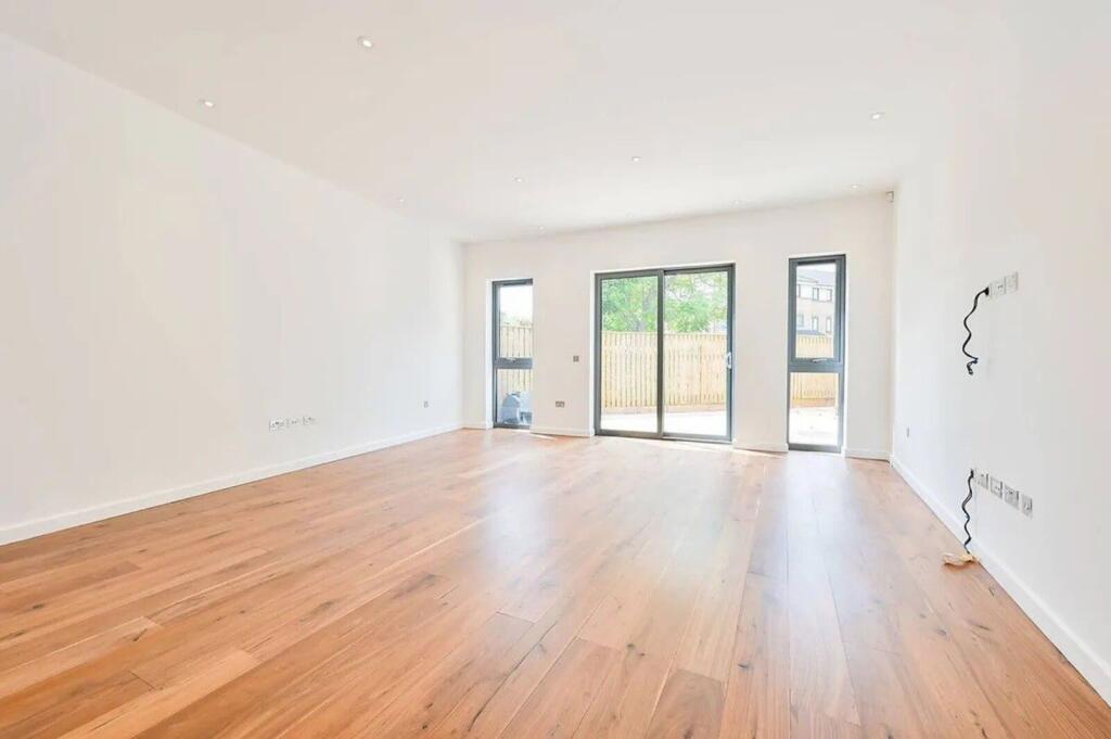 Main image of property: Gunnersbury Mews, Gunnersbury, London, W4
