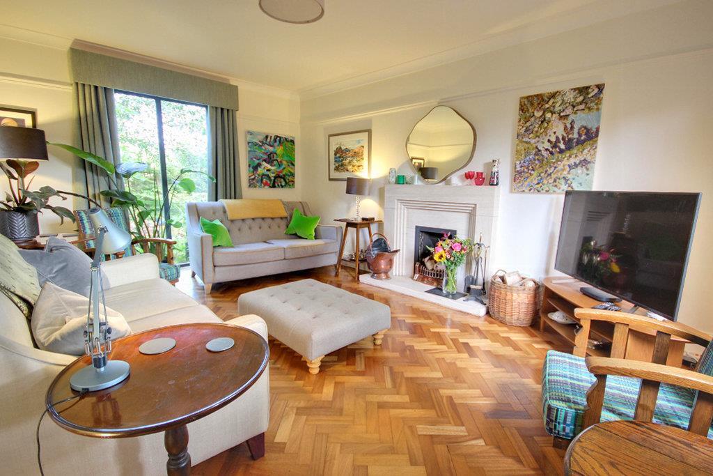 House in Hull - View 4