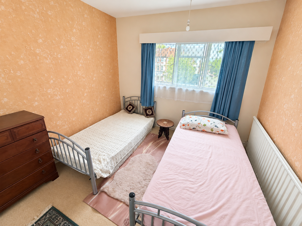 House in London - View 4