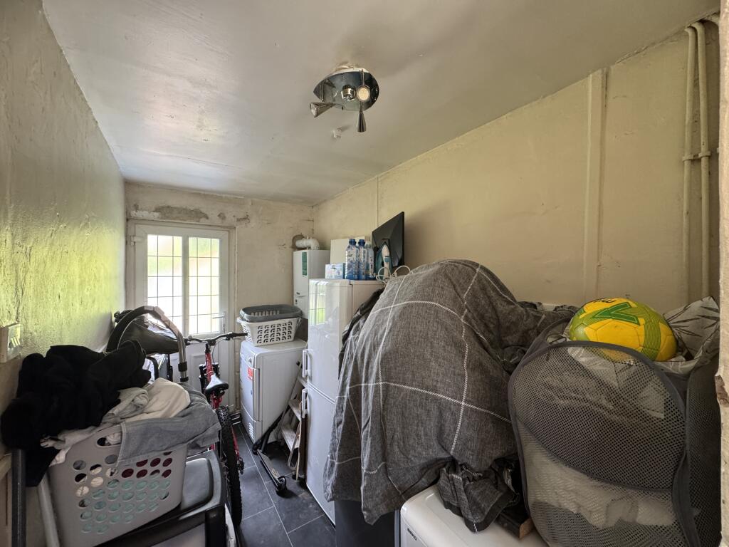 57 Windsor Crescent, Dudley, DY2 8HA photo 5