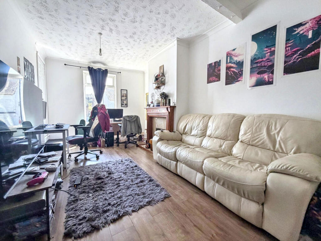 Apartment in Durham - View 3