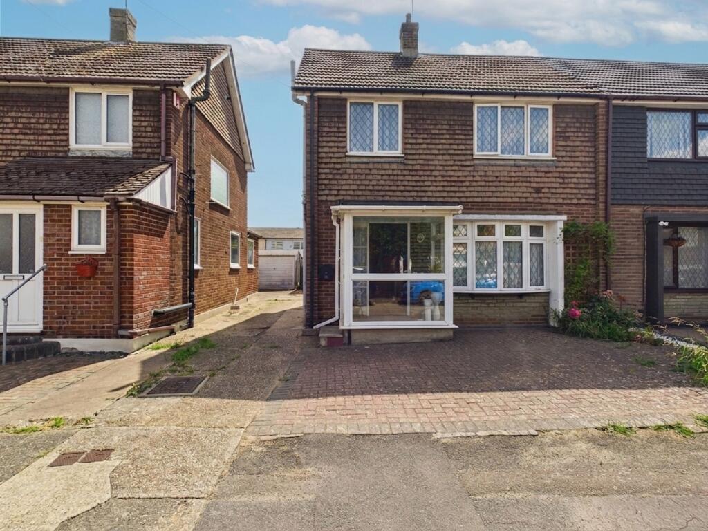 Main image of property: Rodings Avenue, Stanford-Le-Hope, SS17