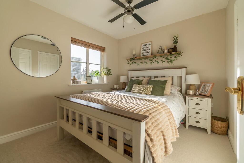 House in Hinckley and Bosworth, Burbage - View 4