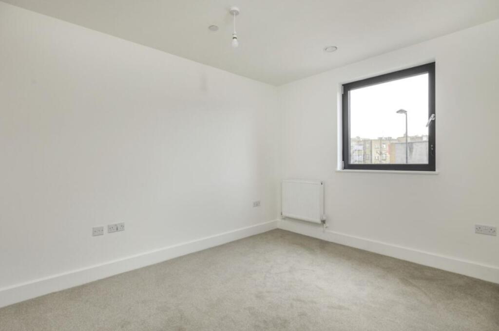 Main image of property: Medway Street Chatham ME4