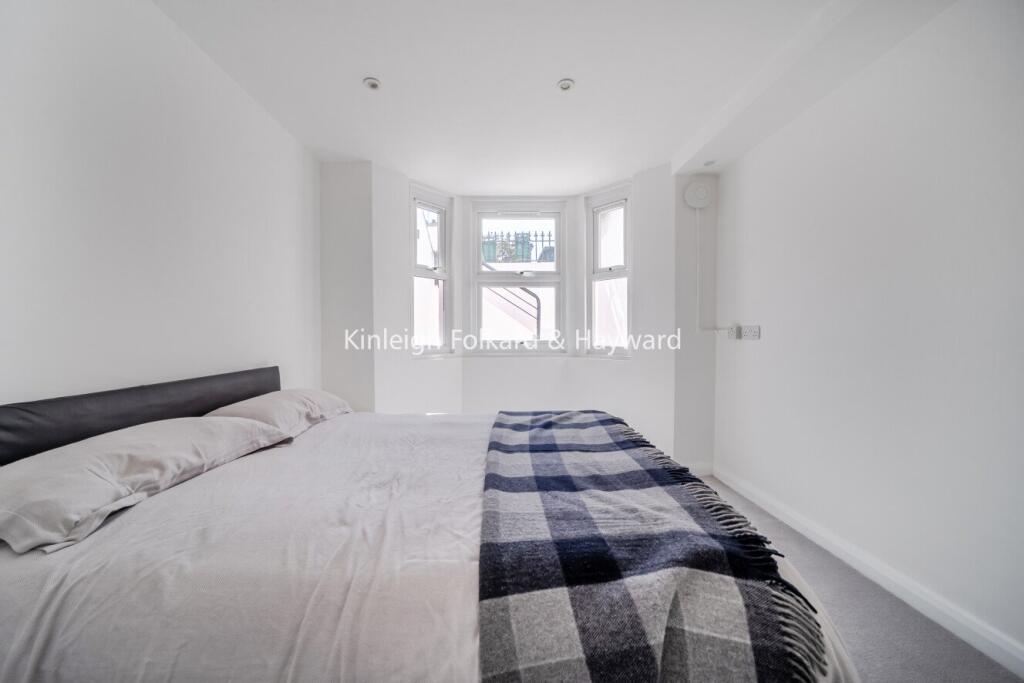 Apartment in London - View 4