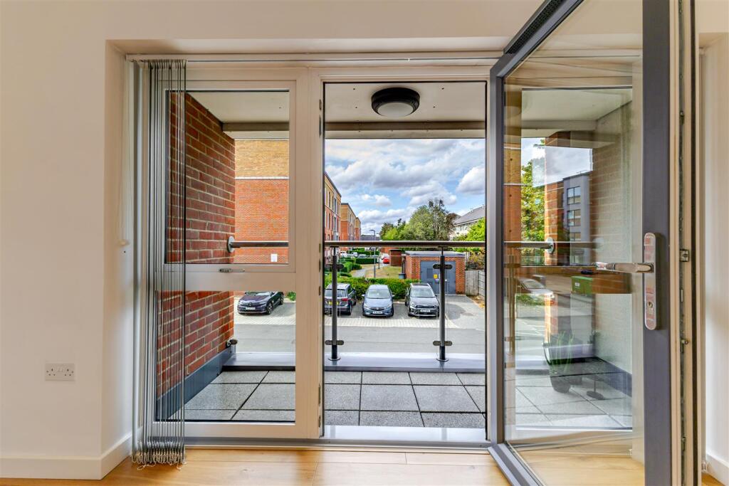 Apartment in London - View 5