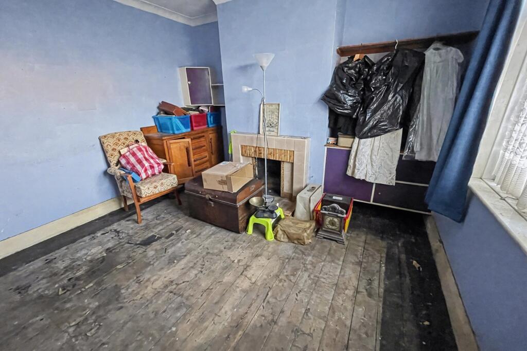 Additional image 8 of Kinson